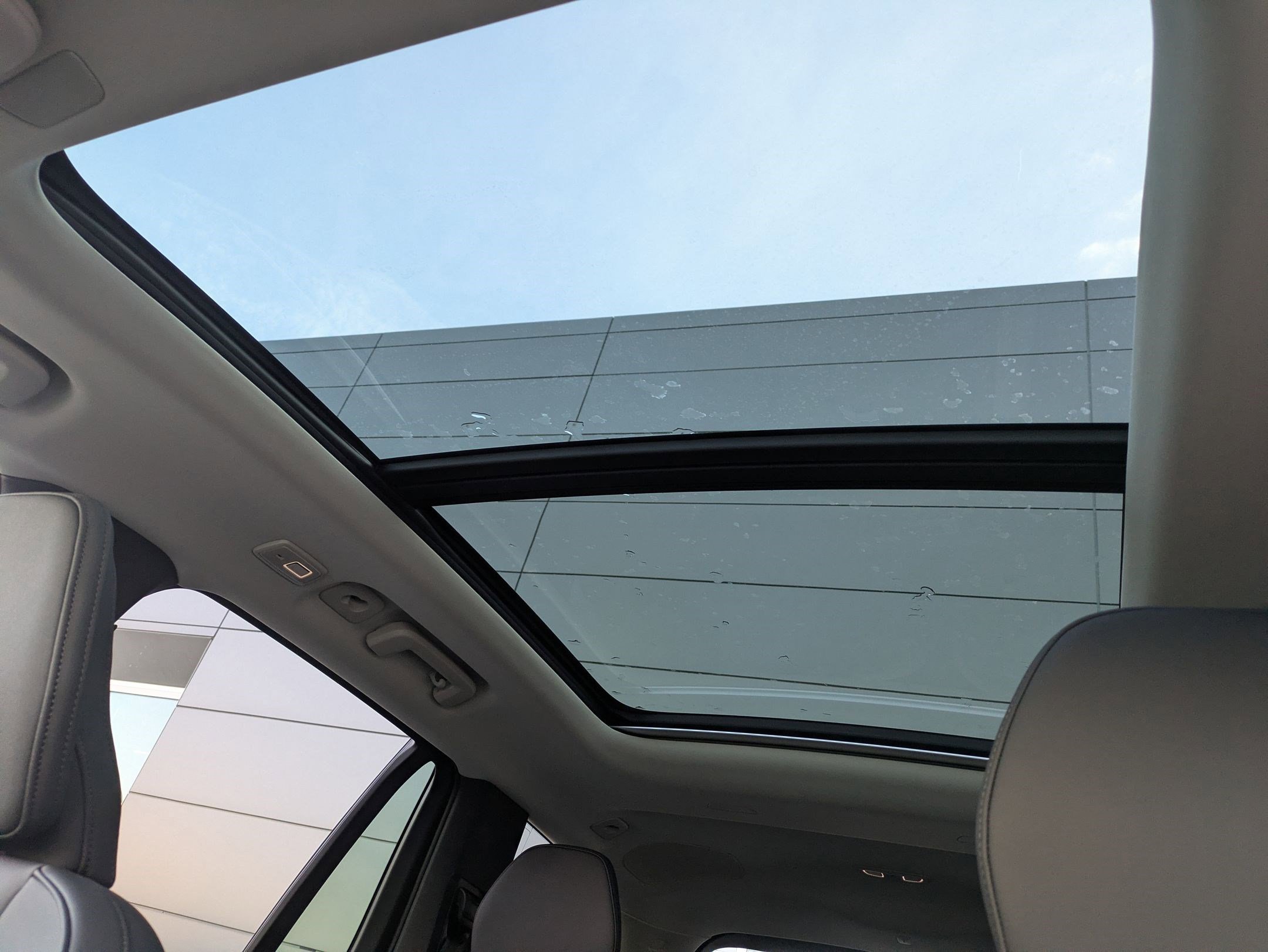 2026 Volvo XC90 Plus - Photo 14