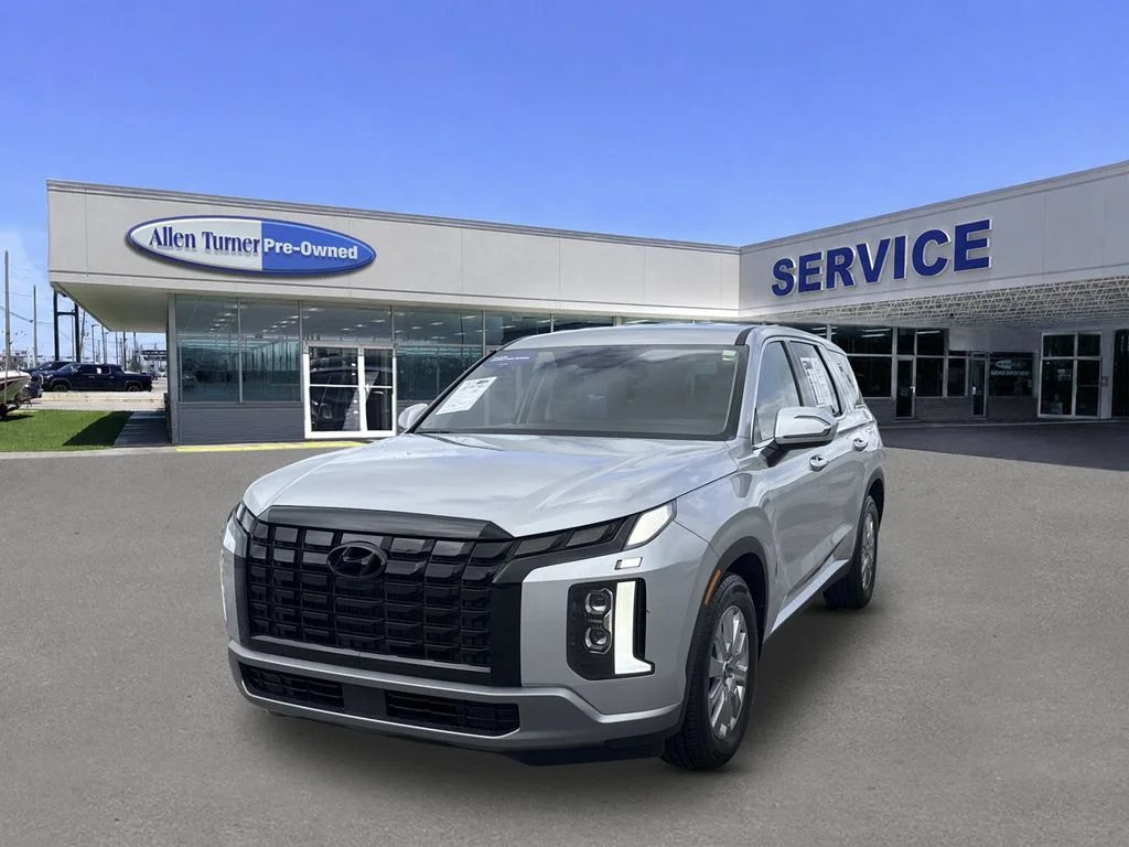 Used 2023 Typhoon Silver Hyundai SE image 4