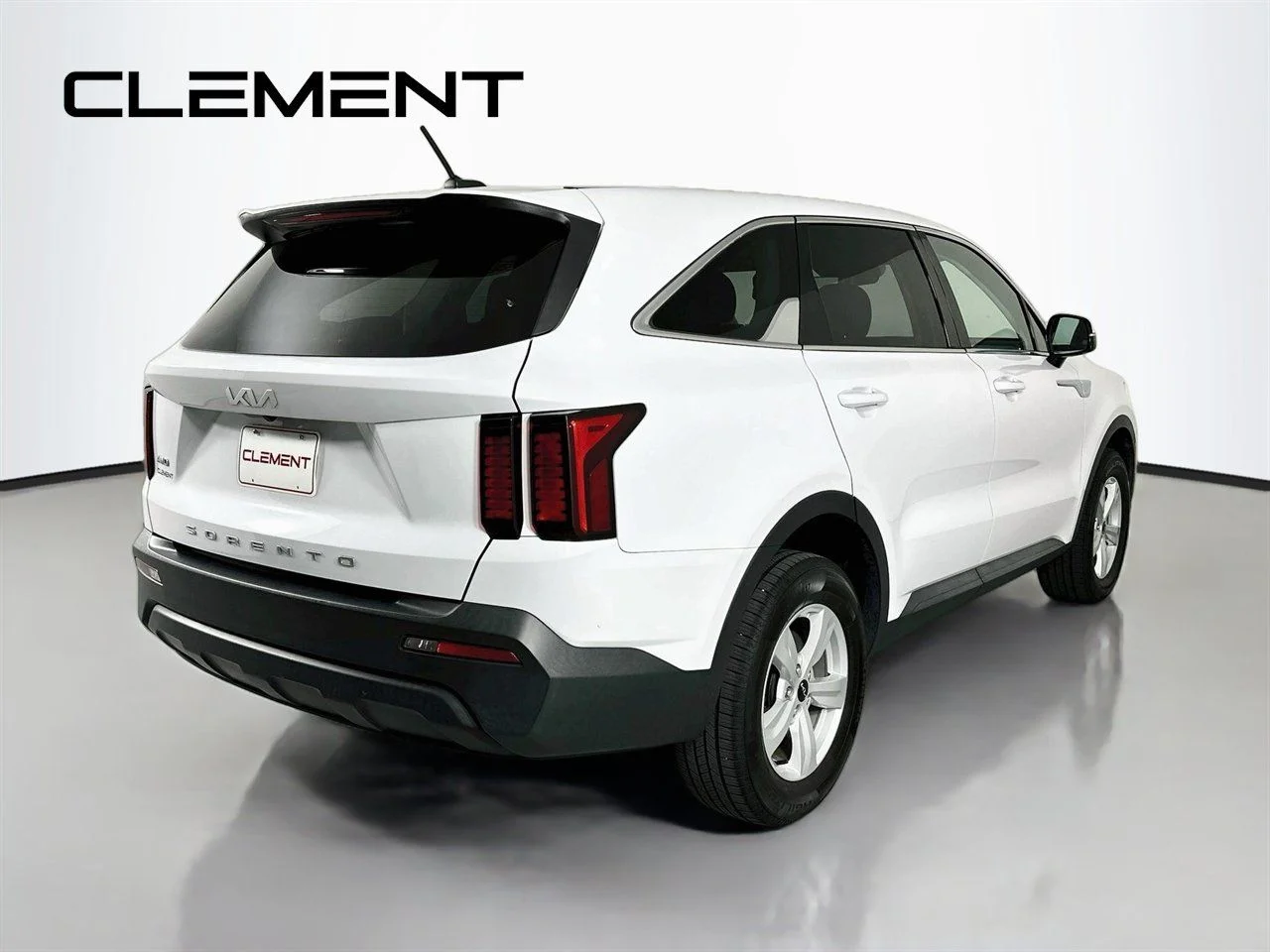 Certified Used 2022 Glacial White Pearl Kia LX image 7