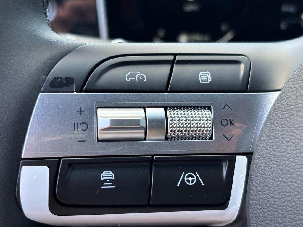 2025 Hyundai Santa Cruz Limited - Photo 12