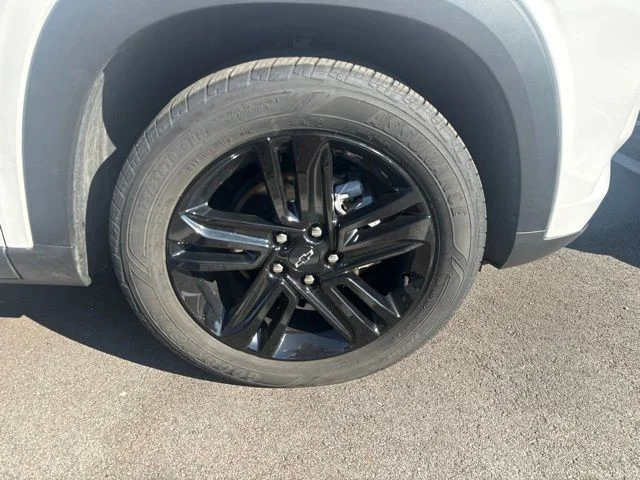Used 2025 White Chevrolet ACTIV image 4