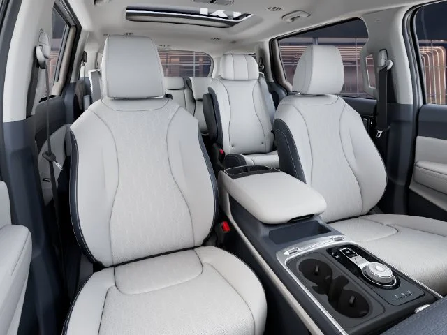 New 2027 Snow White Pearl Kia SX image 15