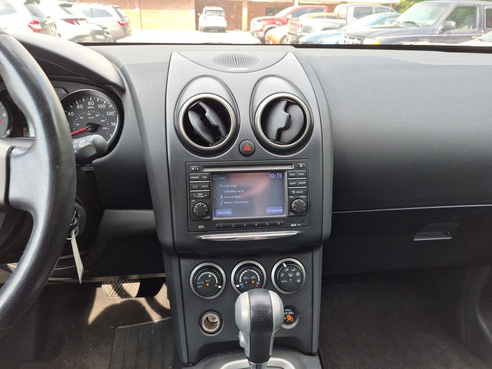 Used 2012 Platinum Graphite Nissan SL image 24