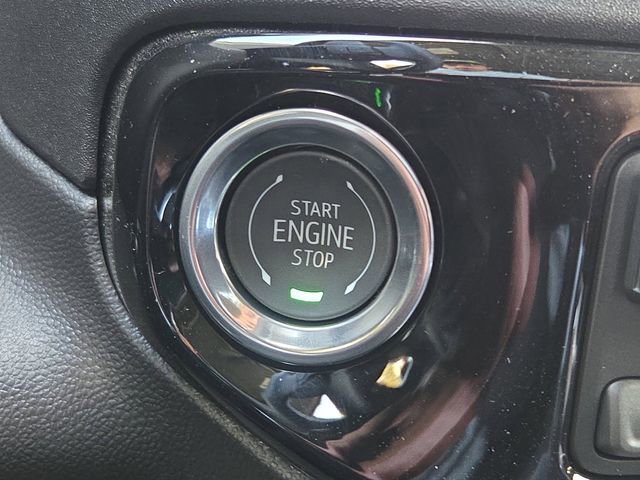 New 2026 Sterling Metallic GMC Elevation image 14