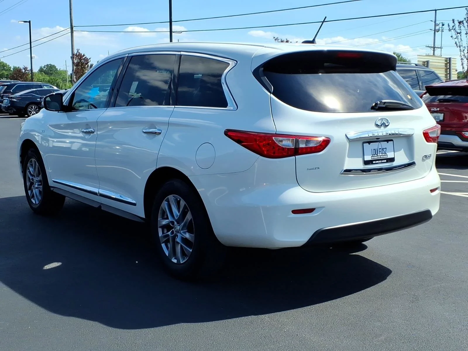 Used 2015 Majestic White INFINITI Base image 5