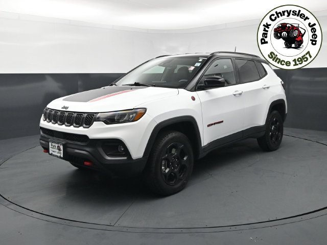Used 2023 Jeep Compass Trailhawk with VIN 3C4NJDDN4PT555143 for sale in Burnsville, Minnesota
