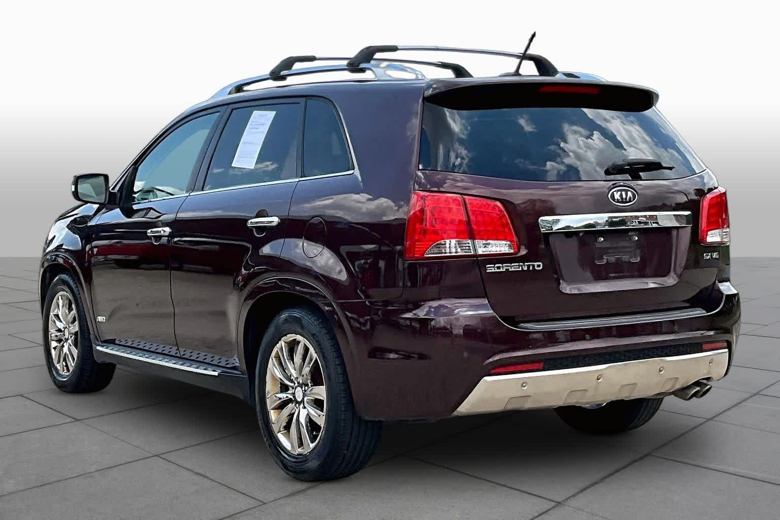 Used 2013 Dark Cherry Kia SX image 12