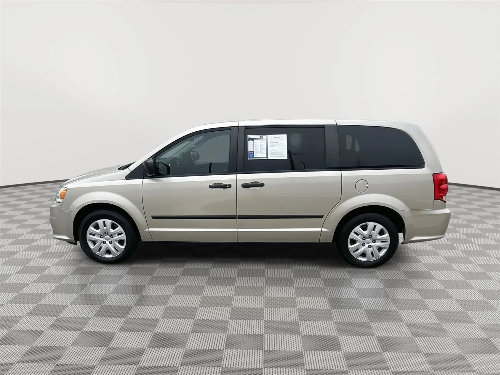 Used 2015 Cashmere/Sandstone Pearlcoat Dodge American Value Pkg image 3