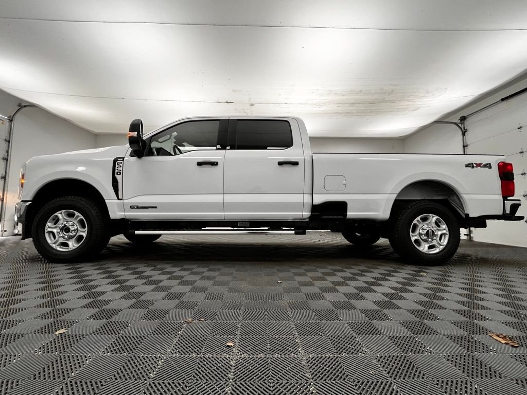 New 2026 White Ford XLT image 7