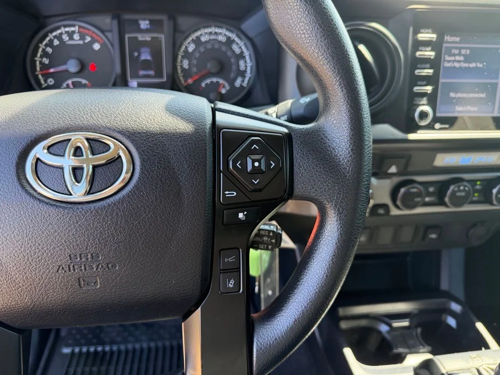 Used 2022 White Toyota SR image 18