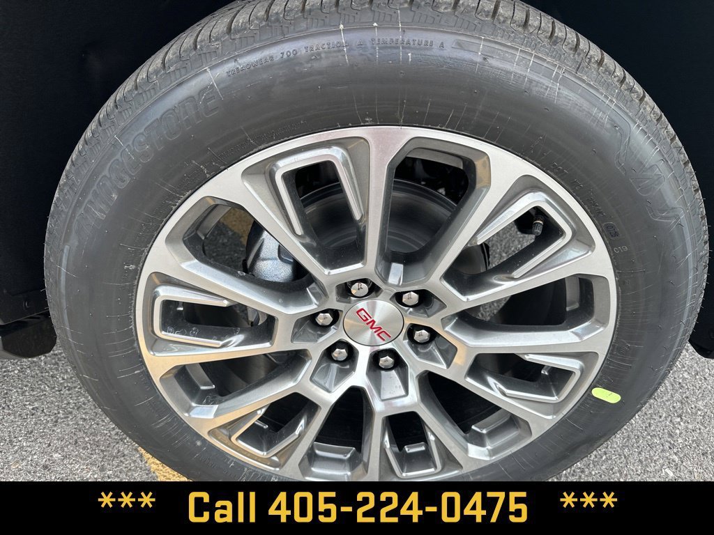 2026 GMC Yukon Denali - Photo 37