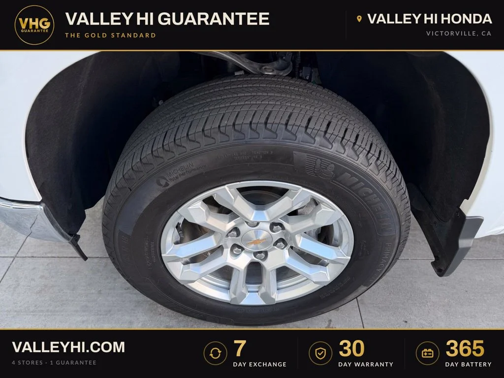 Used 2026 Summit White Chevrolet LT image 12