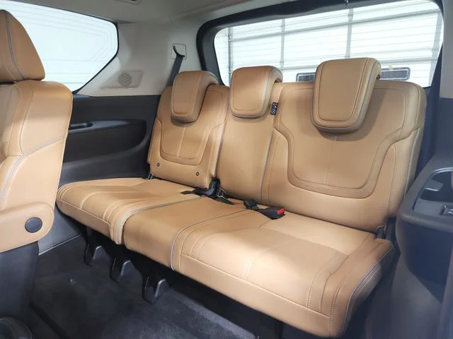 Used 2025  INFINITI SENSORY image 35