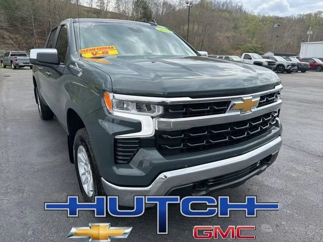 Used 2025 Cypress Gray Chevrolet LT image 2