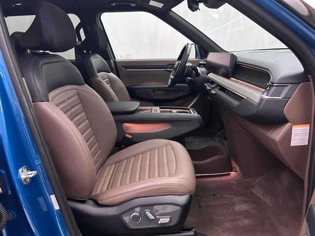 Used 2024 Blue Kia Land image 19