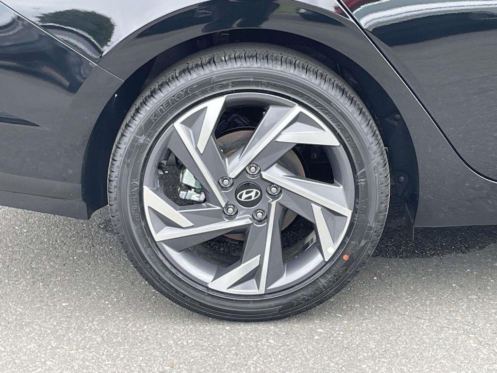 New 2026 Black Hyundai Limited image 7