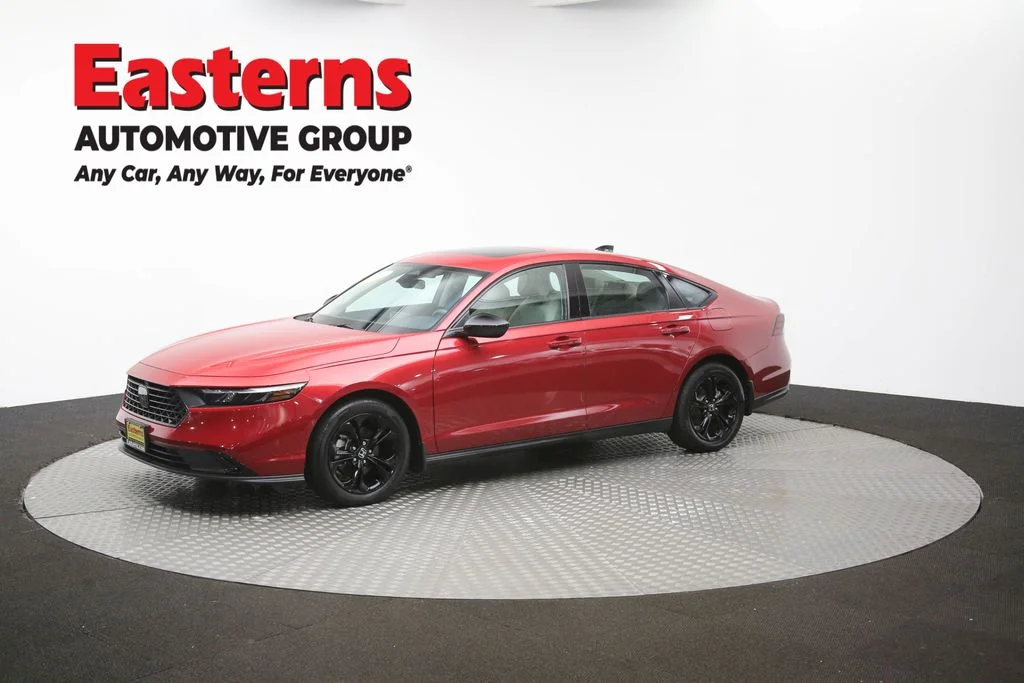 Used 2025 Red Honda SE image 56