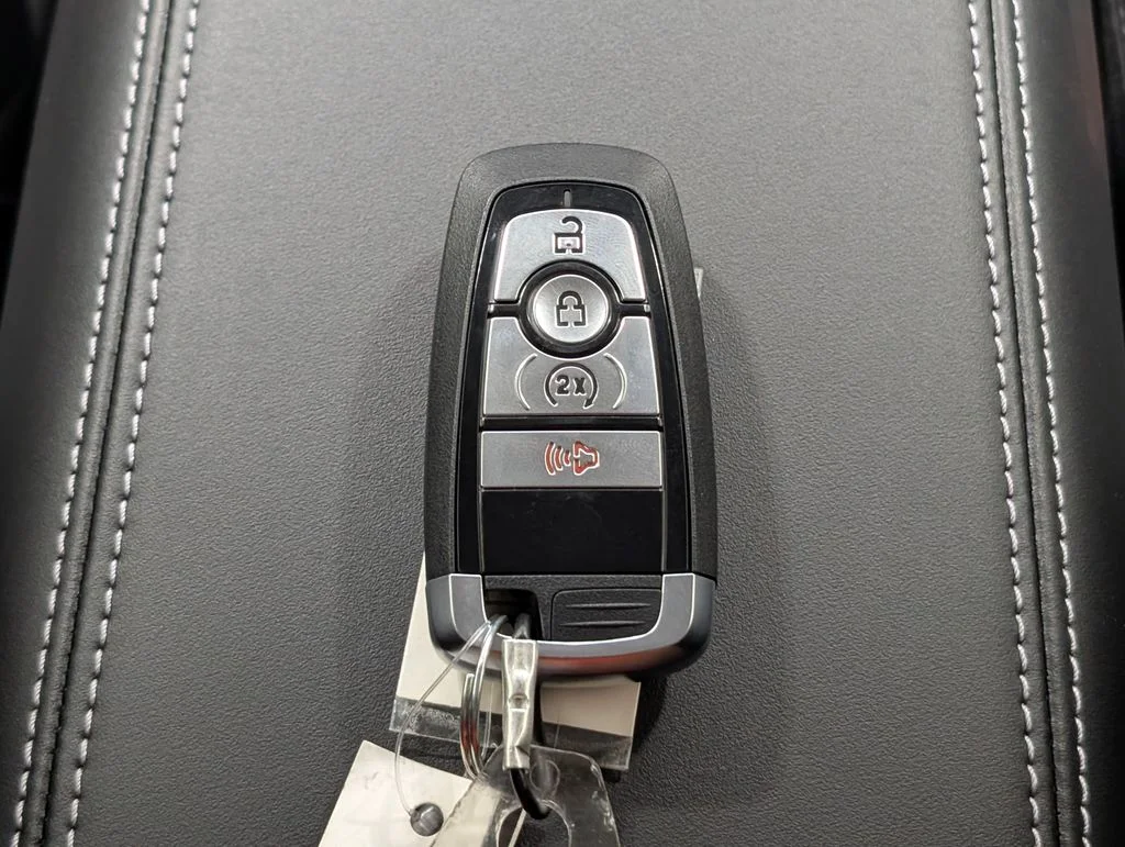 New 2026 Carbonized Gray Metallic Ford Outer Banks® image 22