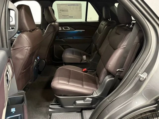 Used 2026 Gray Ford Platinum image 28