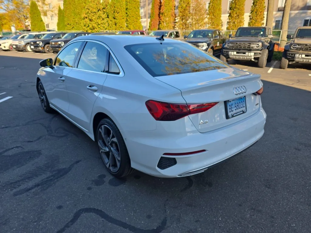 Used 2022 Glacier White Metallic Audi 40 Premium image 5