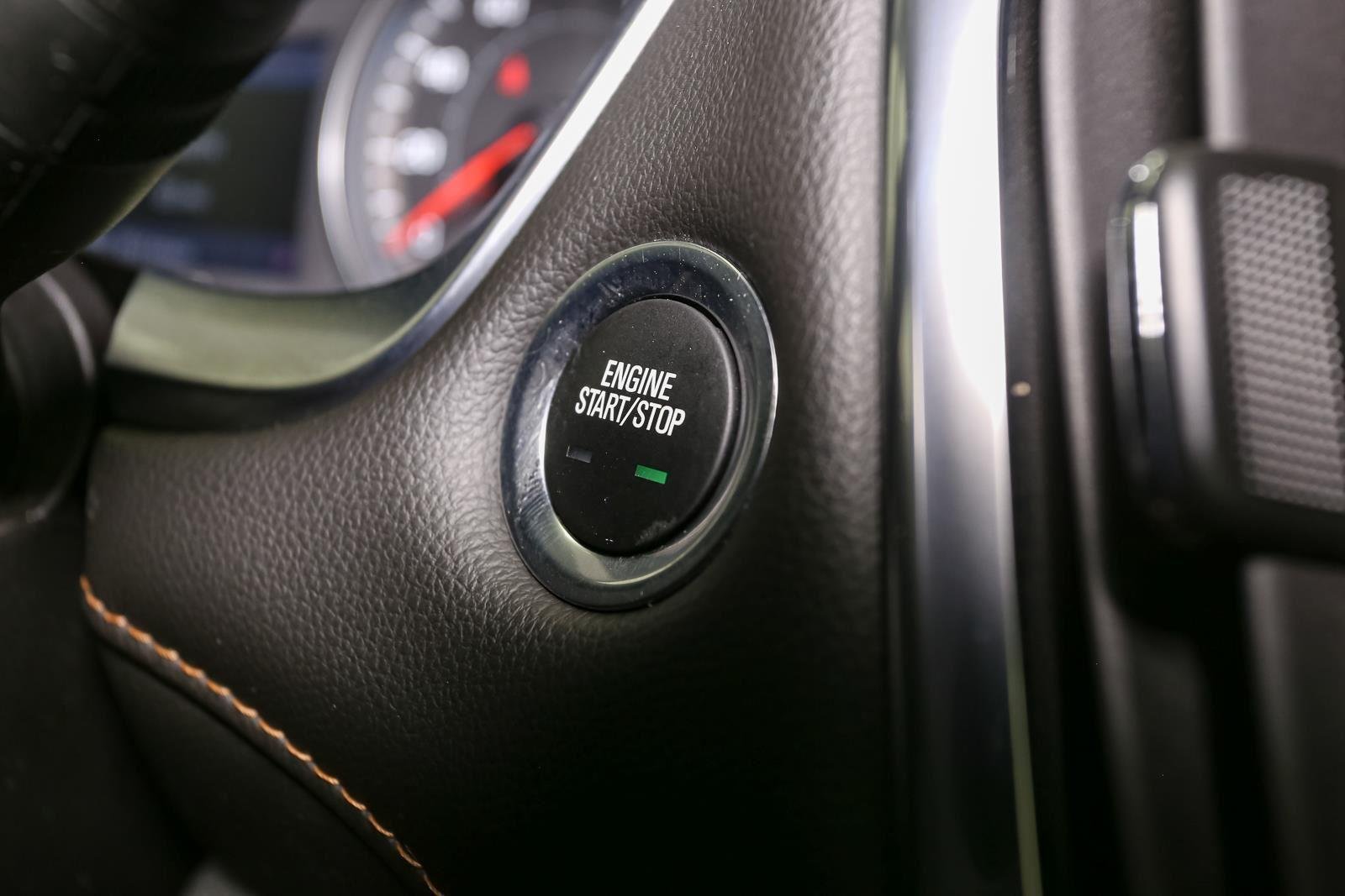 Used 2020 Graphite Metallic Chevrolet LT Cloth image 34