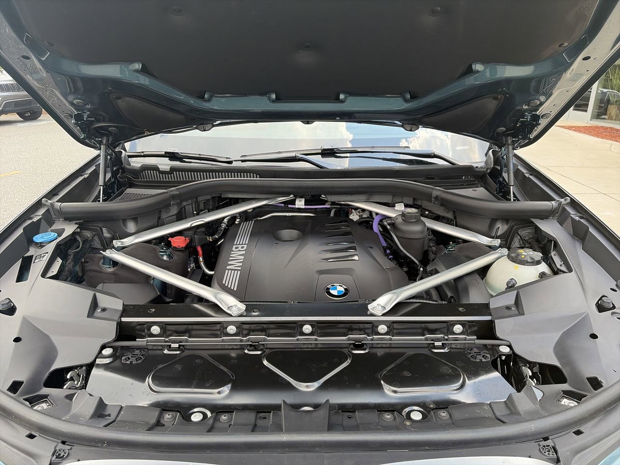 Used 2024 Blue Ridge Mountain Metallic BMW xDrive40i image 40
