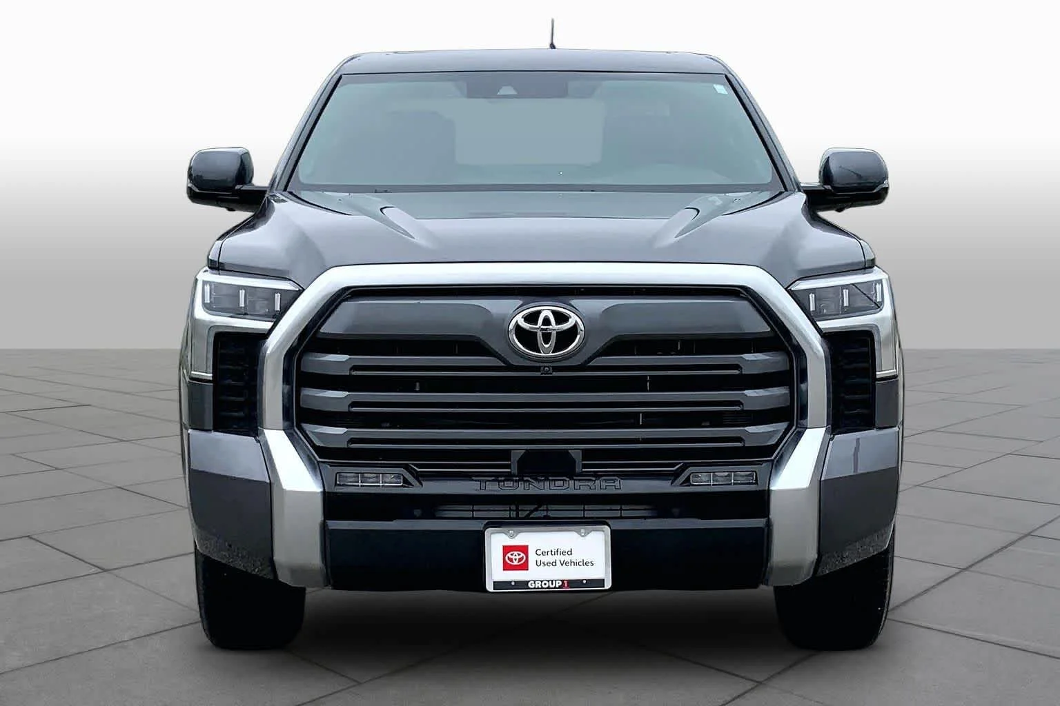 Used 2025 Magnetic Gray Metallic Toyota Limited image 4