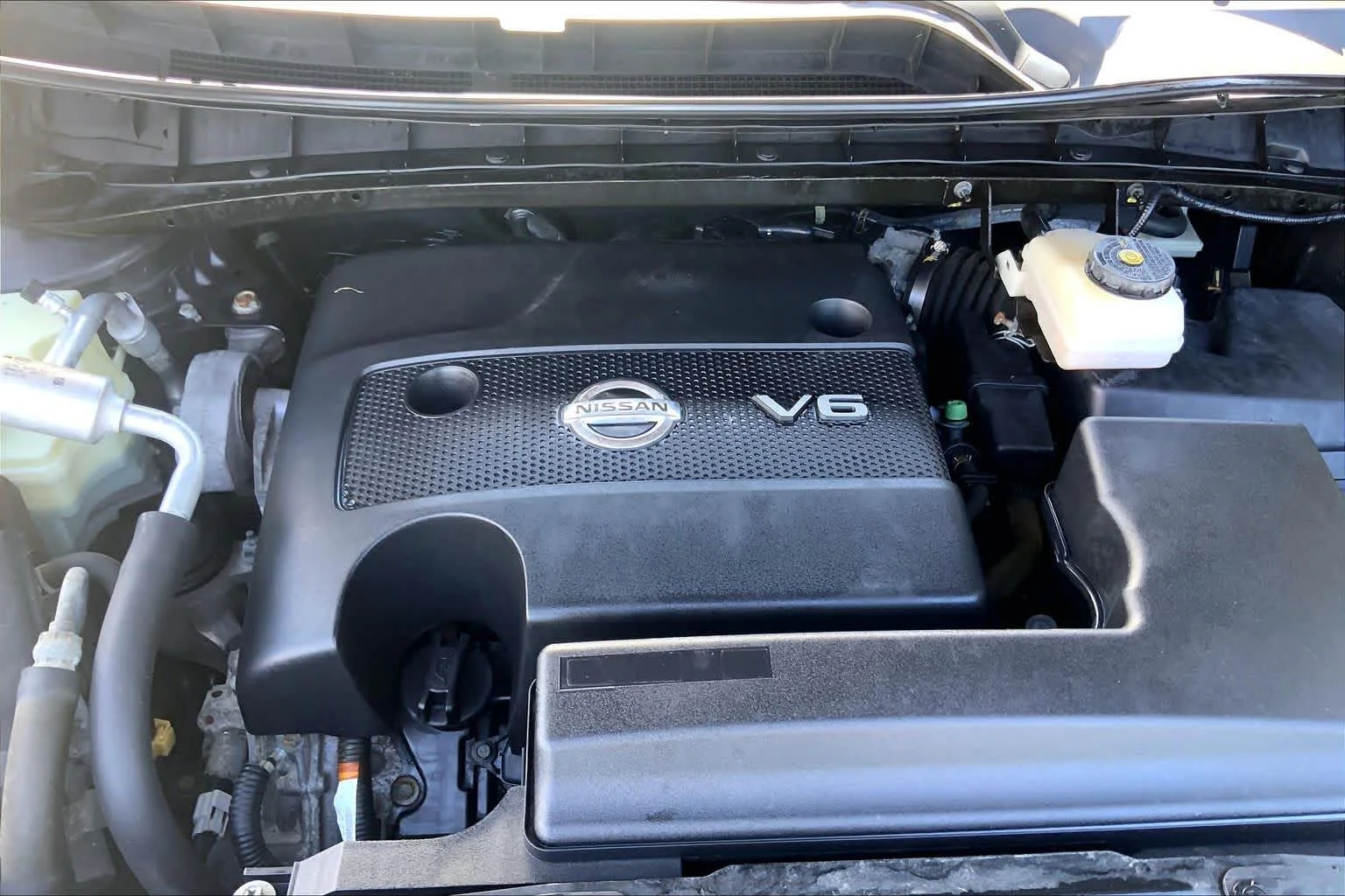 Used 2015 Java Metallic Nissan SV image 31