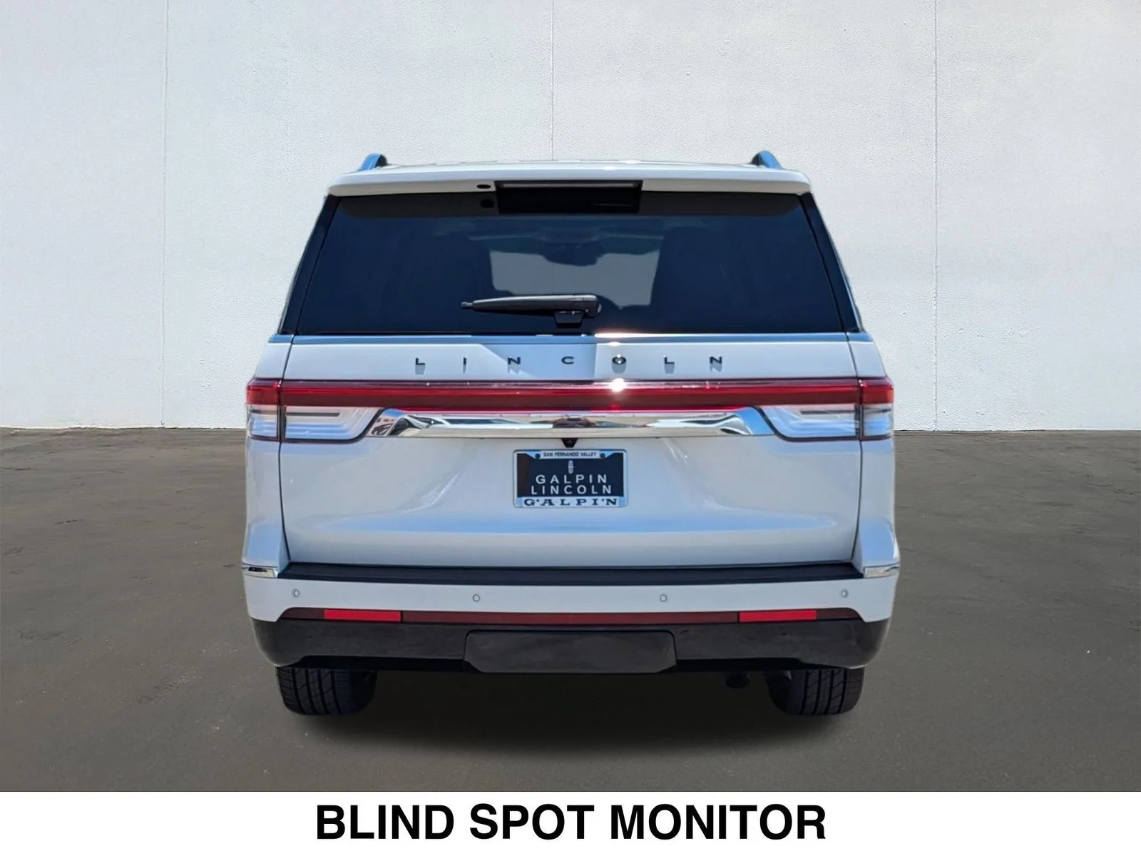 Used 2023 White Lincoln Black Label image 4