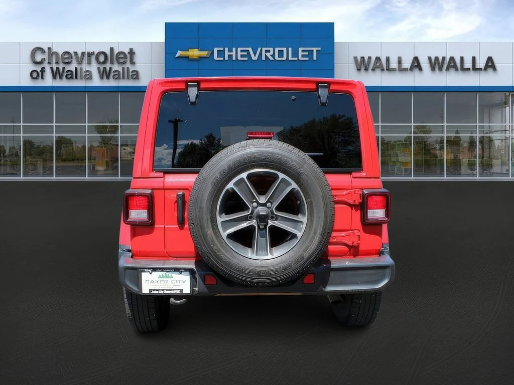 2023 Jeep Wrangler 4-Door Sahara - Photo 6