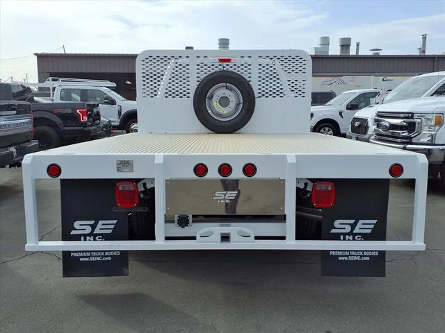 New 2024 Oxford White Ford XL image 4