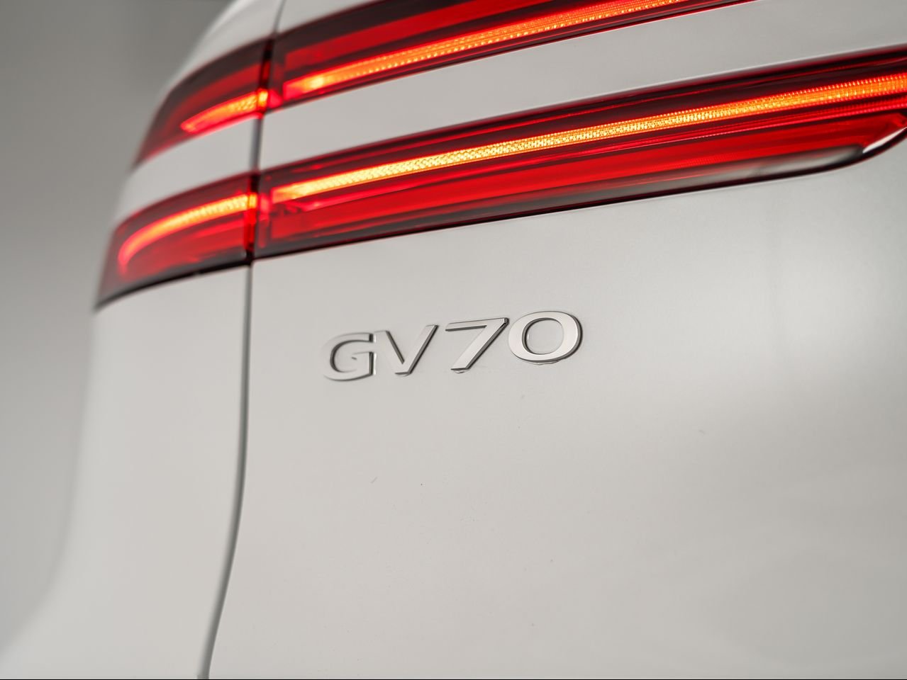 2026 GENESIS GV70 Sport Prestige - Photo 14