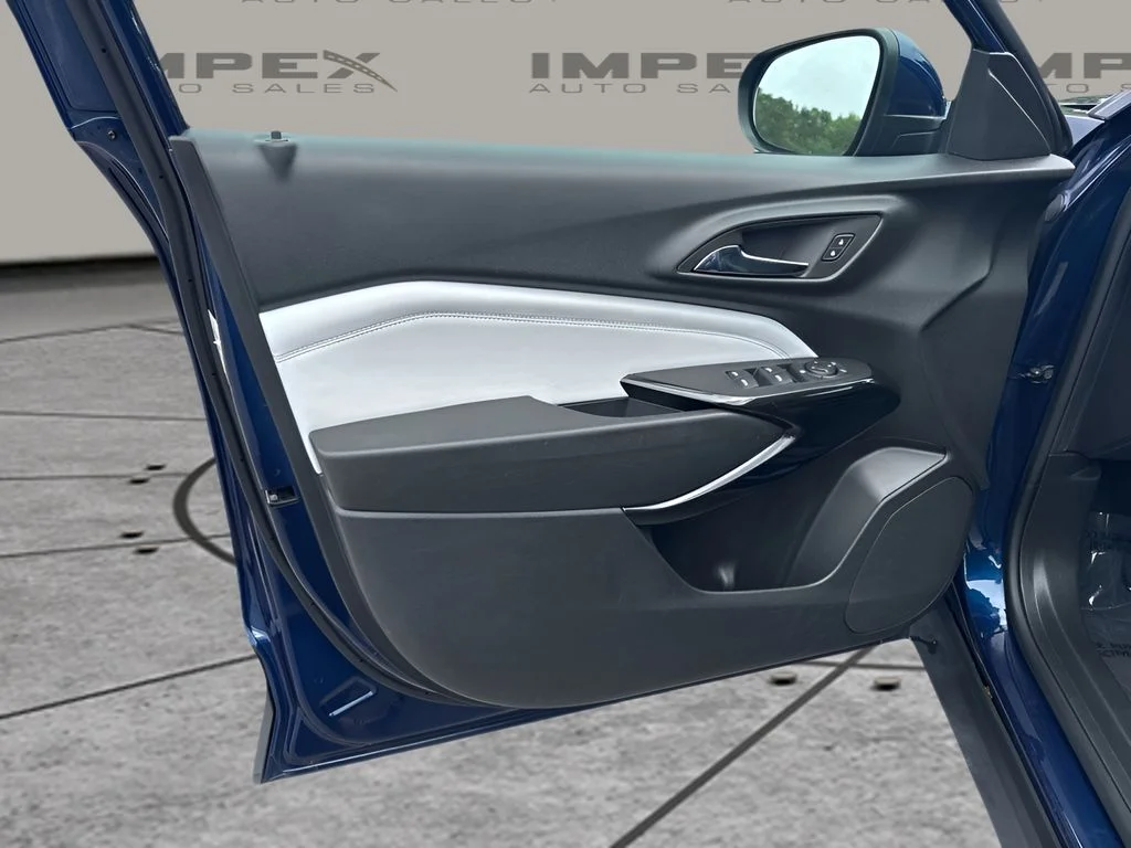 Used 2024 Blue Chevrolet LT image 22