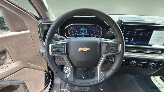 Used 2025 Black Chevrolet LT image 12