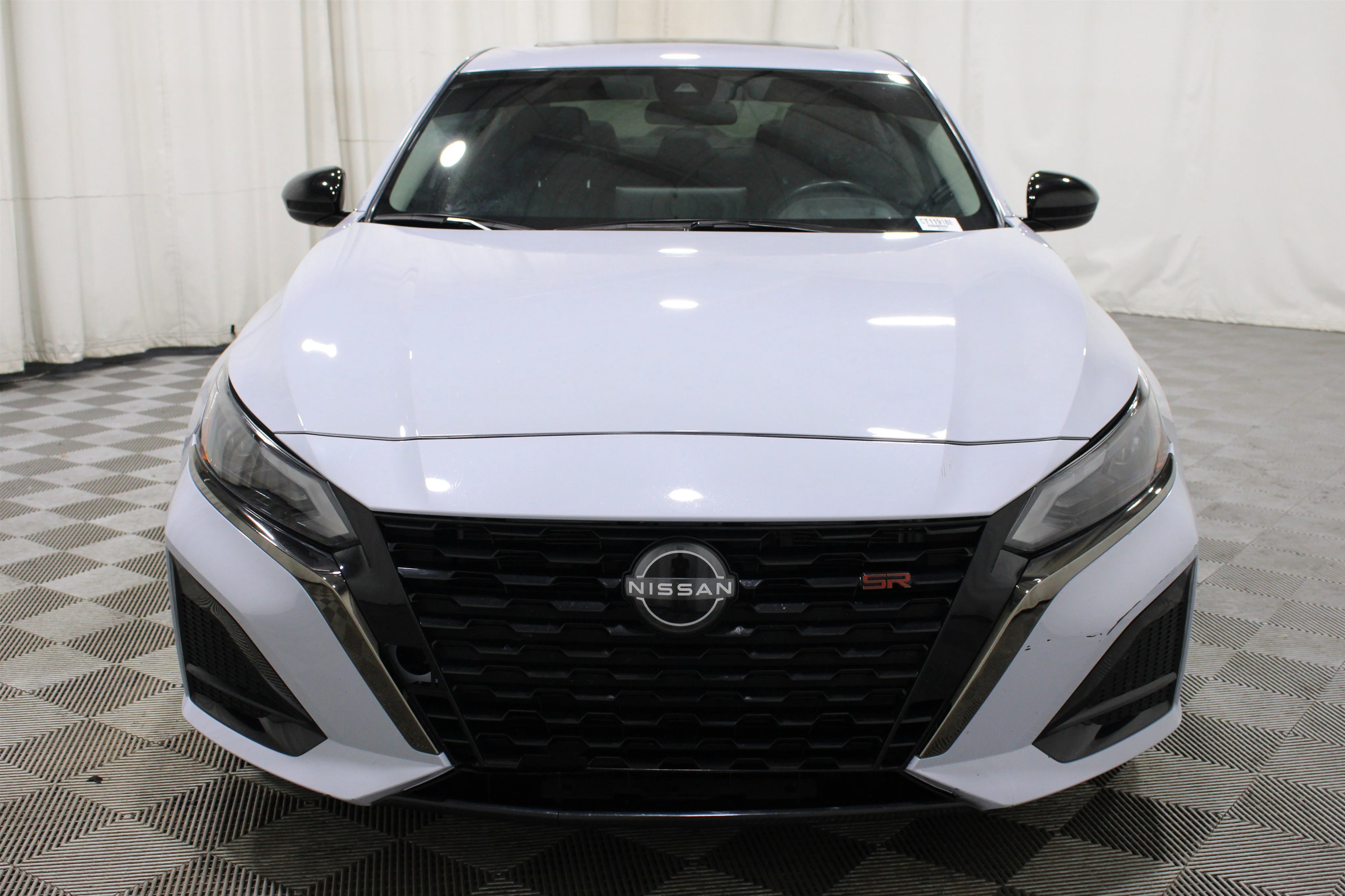 2023 Nissan Altima SR - Photo 32