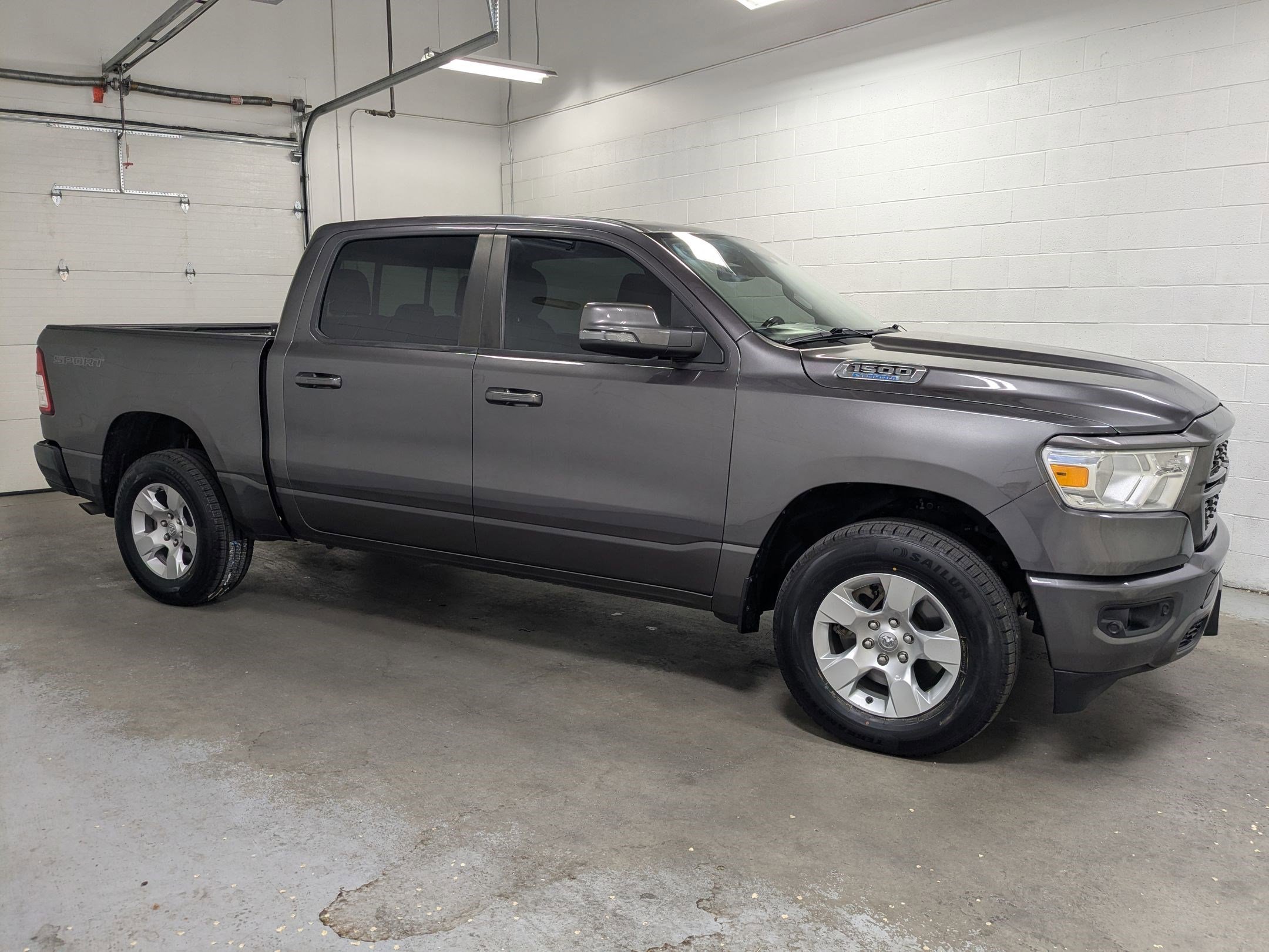 Certified Used 2023 Granite Crystal Metallic Clearcoat Ram Big Horn image 3