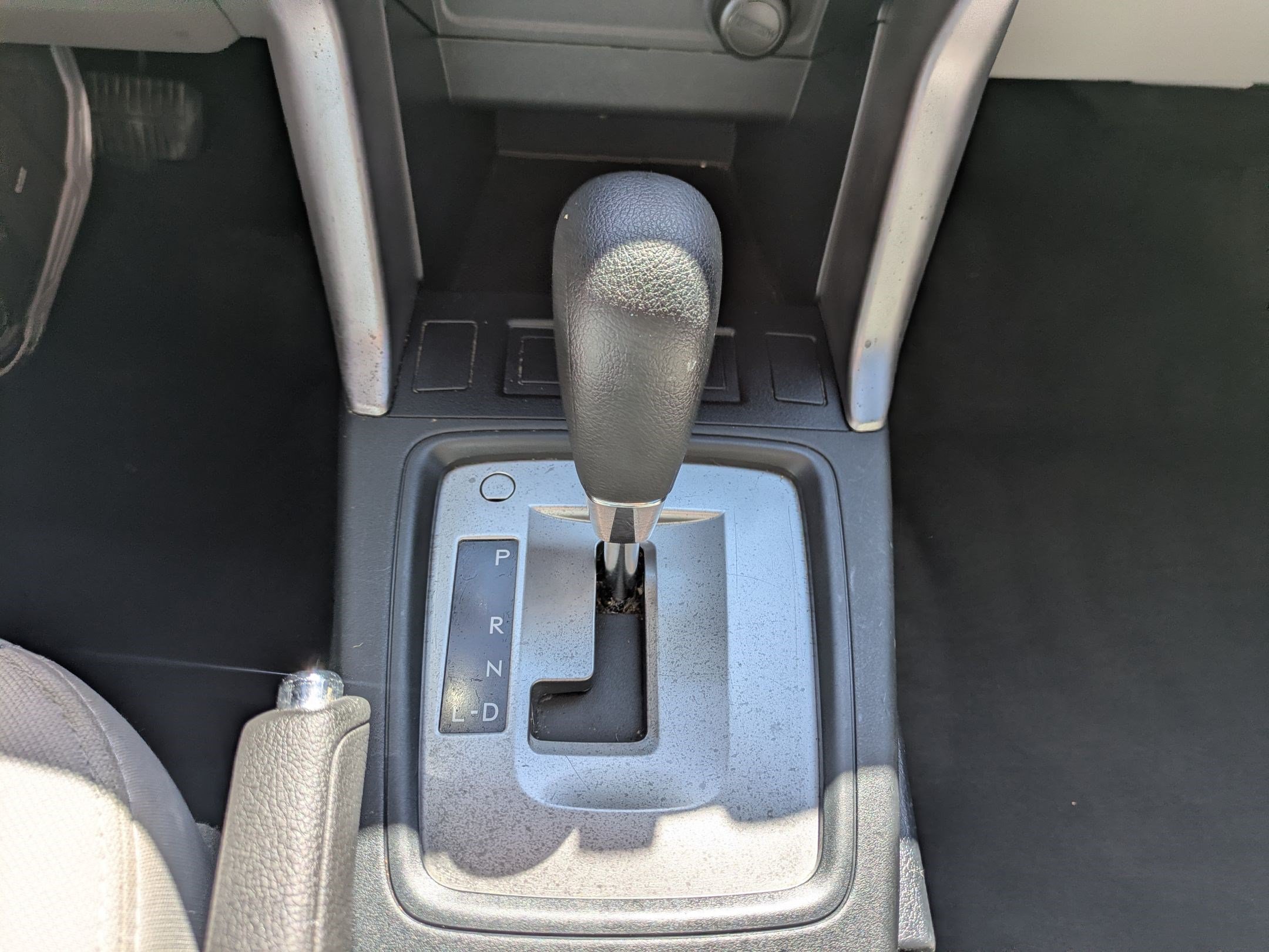 Used 2018 Quartz Blue Pearl Subaru 2.5i image 23