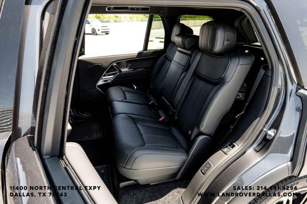 New 2026 Carpathian Gray Land Rover SE image 36
