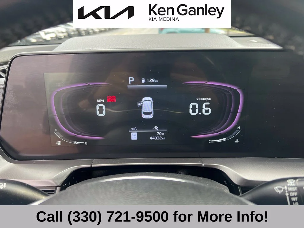 Used 2024 Silver Kia LX image 31