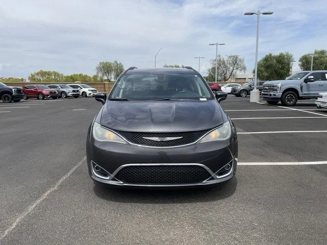 Used 2017 Granite Crystal Metallic Clearcoat Chrysler Touring L image 3