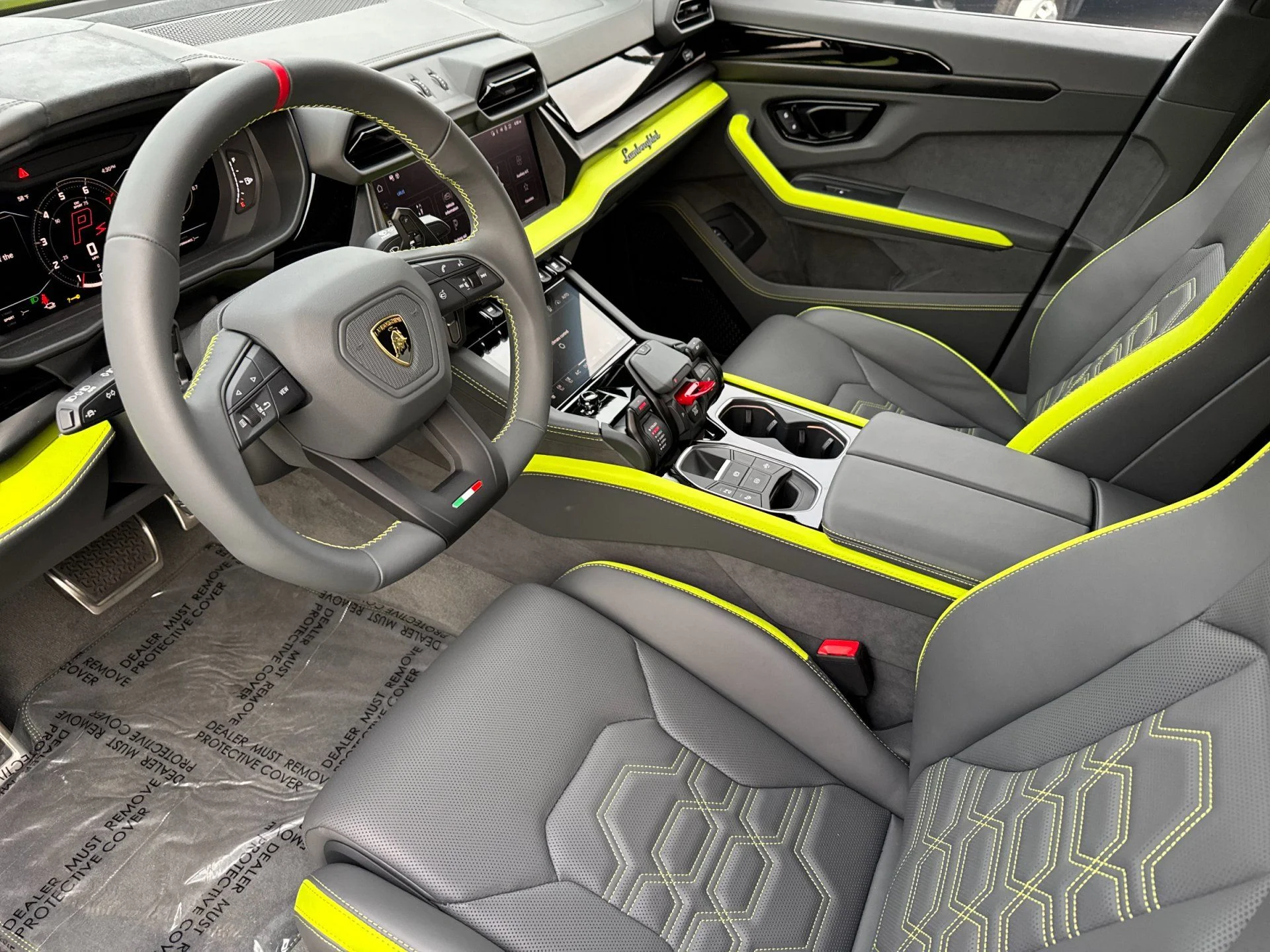 New 2025  Lamborghini SE image 14