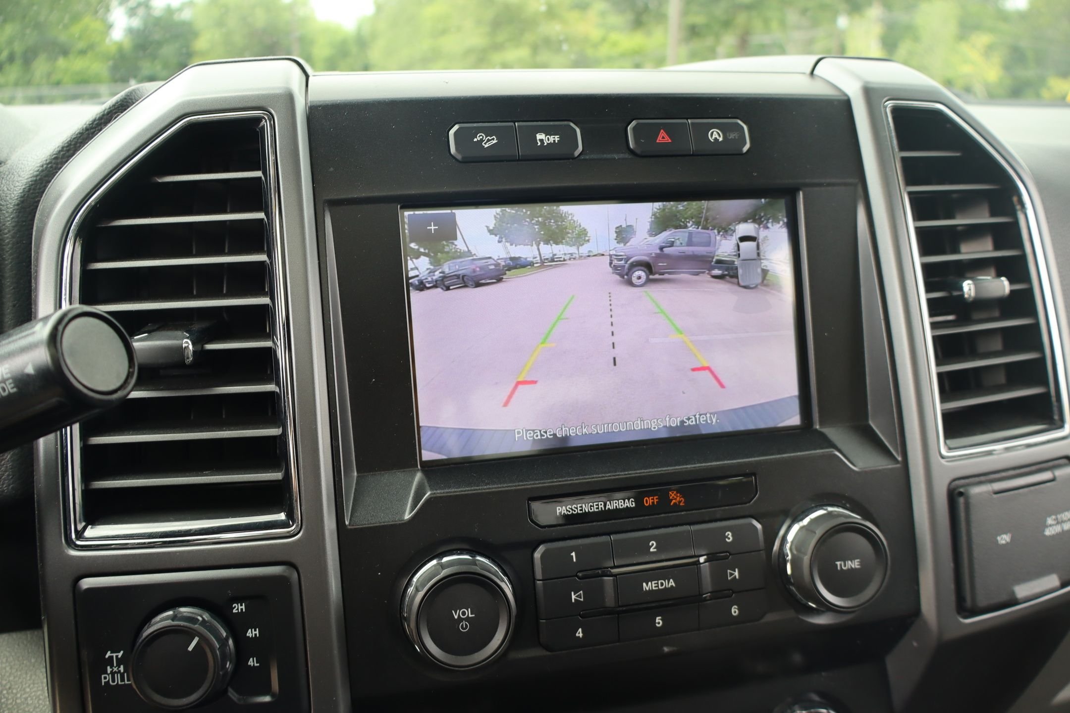 Used 2020 Black Metallic Ford XLT image 22
