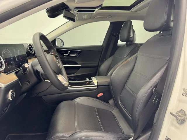Used 2022 White Mercedes-Benz C 300 image 18
