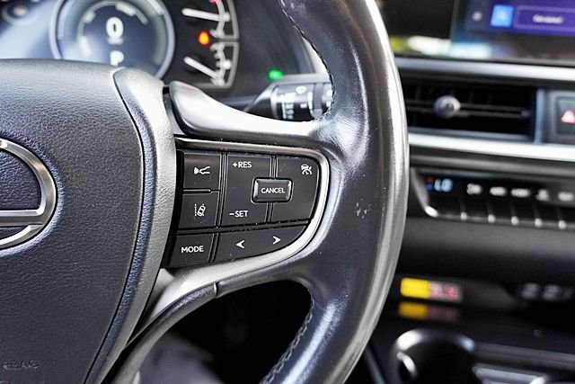 Used 2023 Gray Lexus 250h Base image 32