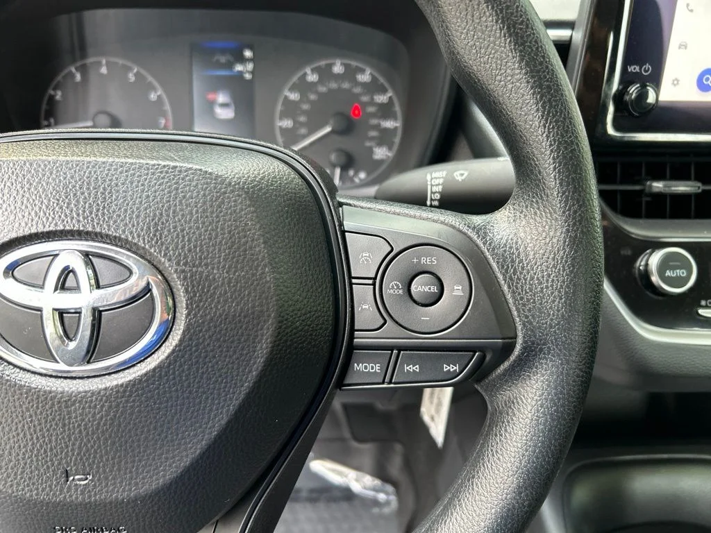 Used 2025 Gray Toyota LE image 22