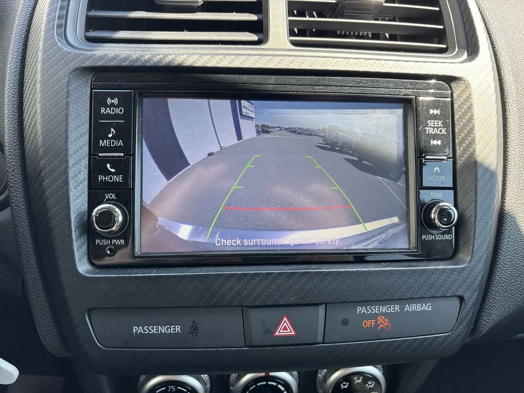 Used 2024 Silver Mitsubishi 2.0 ES image 24