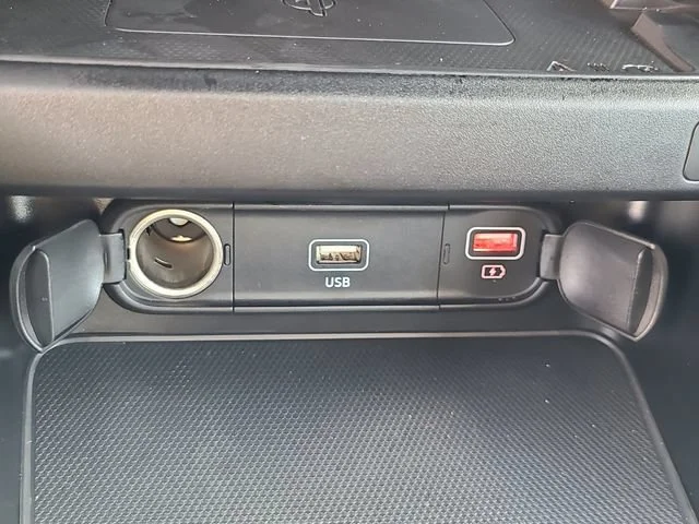 Used 2023 Orange Kia GT-Line image 34