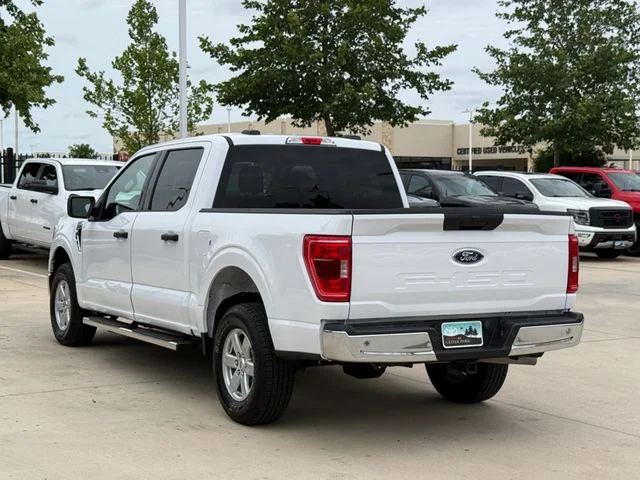 Used 2022 White Ford XLT image 4