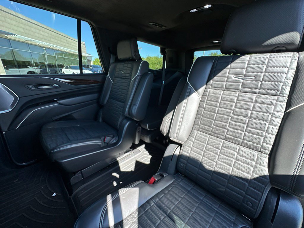 Used 2022 Black Cadillac Sport Platinum image 8