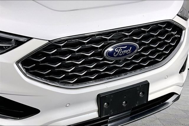 Used 2020 White Ford Titanium image 30
